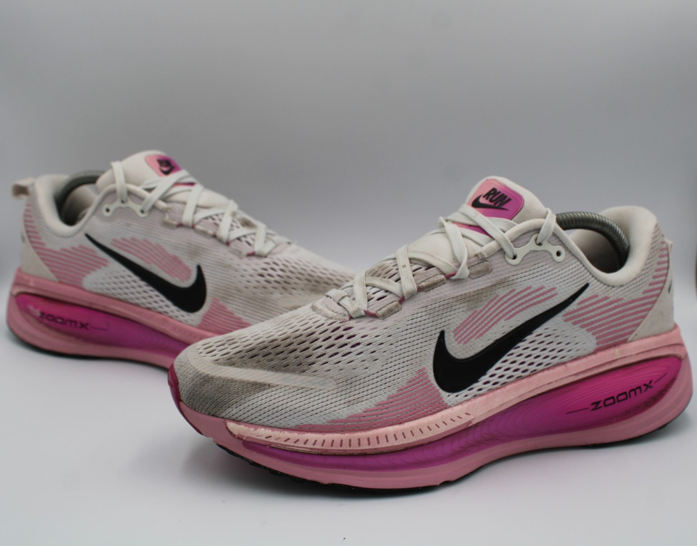 Size 10 - Nike Vomero 18 White Elemental Pink Red Plum (Women's) - HM6804-105